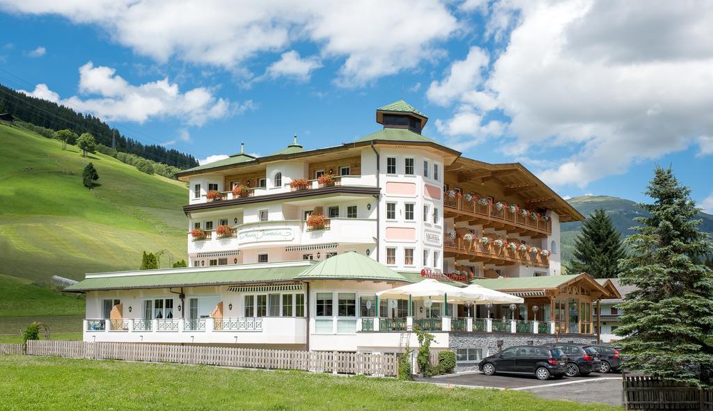 Hotel Maria Theresia Gerlos Eksteriør billede